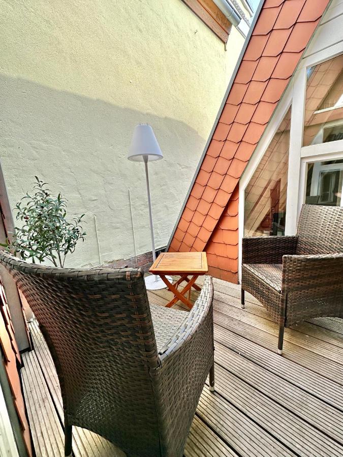 Gemuetliche Maisonettewohnung Mit Dachterrasse Am Schloss Oldenburg Exterior photo